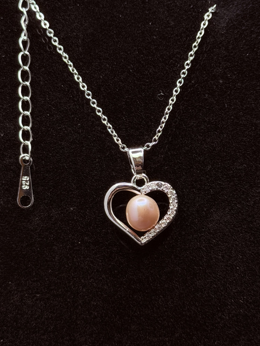 Freshwater pearl heart pendant necklace with crystal accent